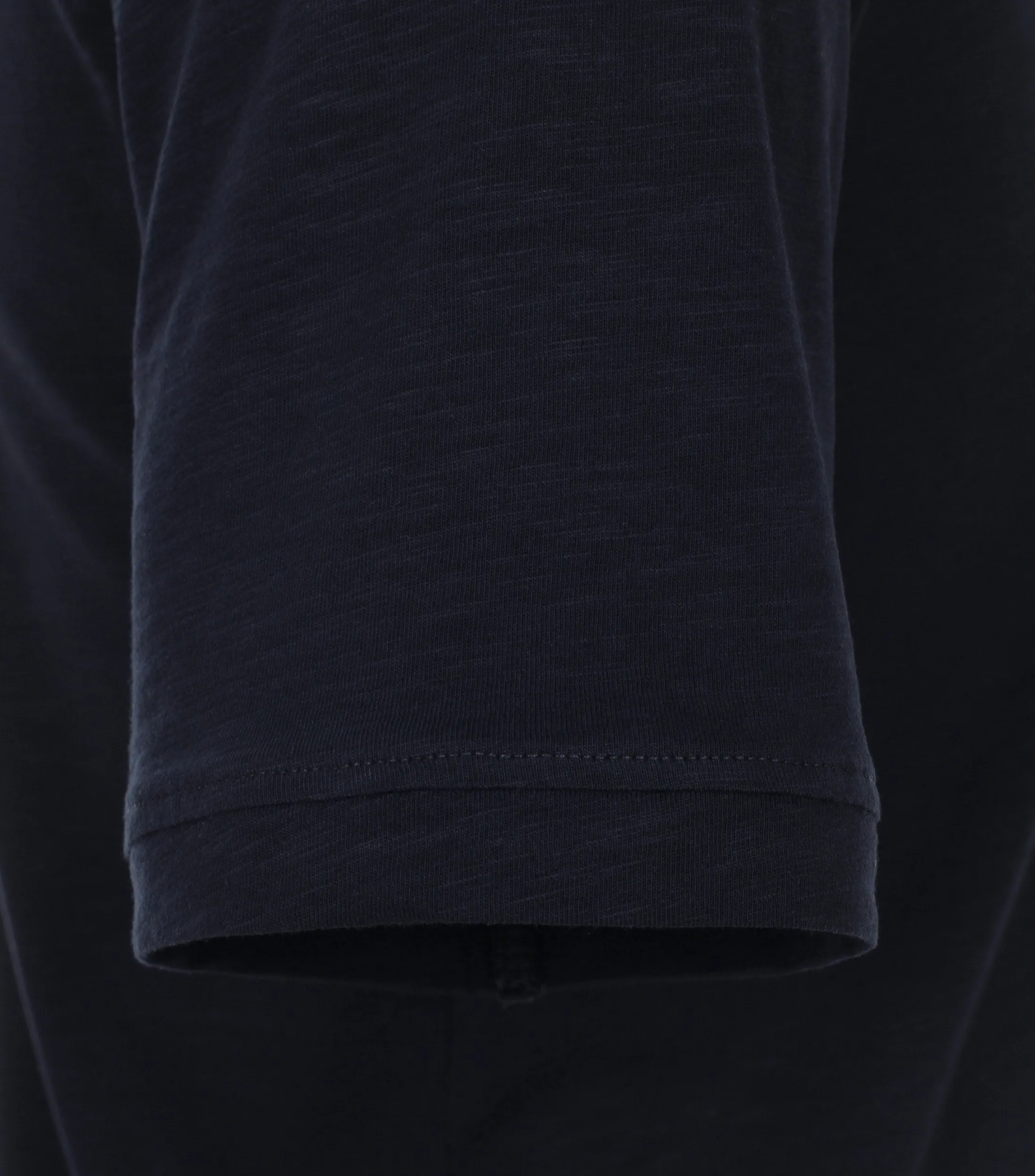 Henley - 923877800
