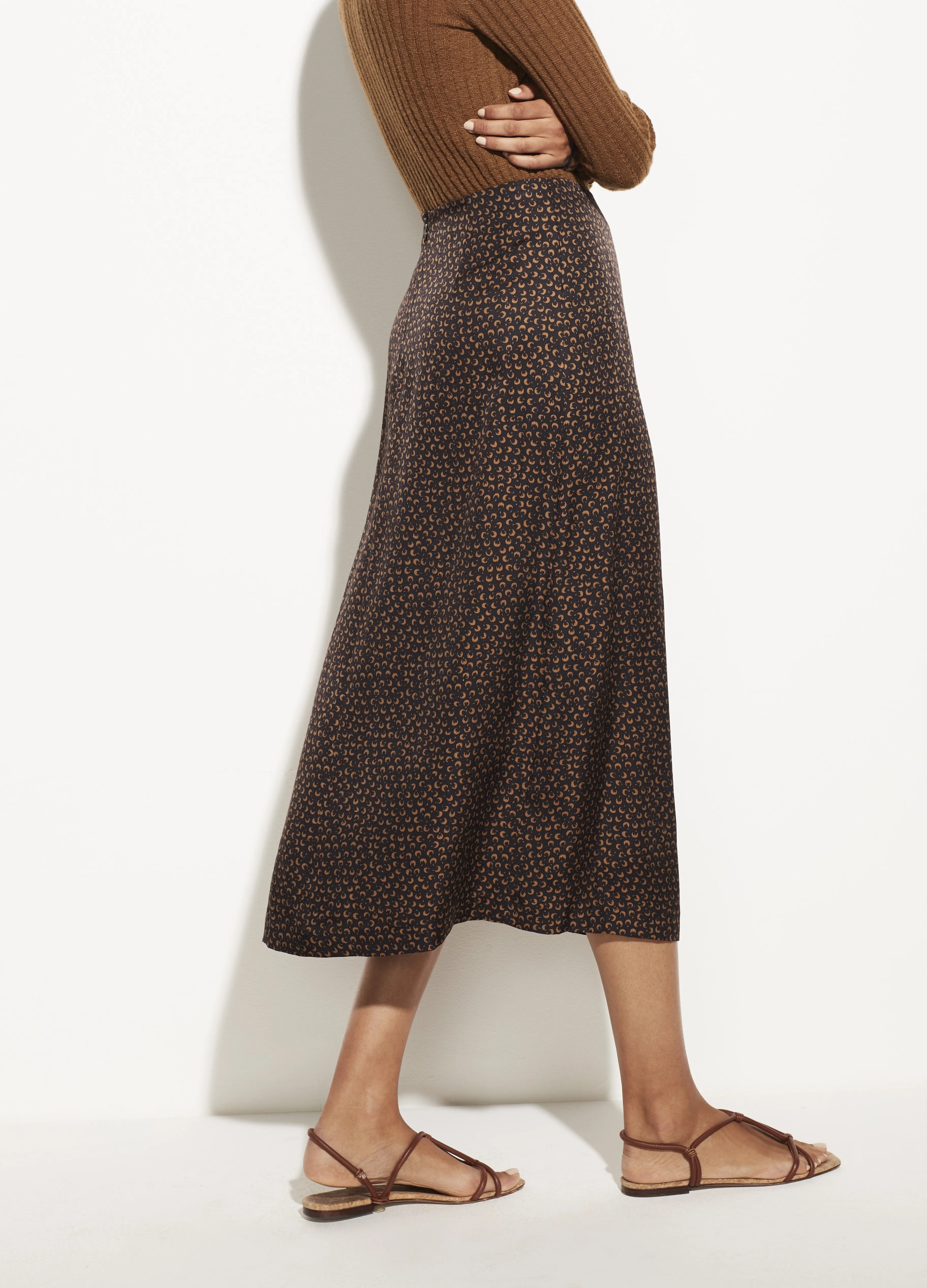 Star Dot Drape Skirt in Black