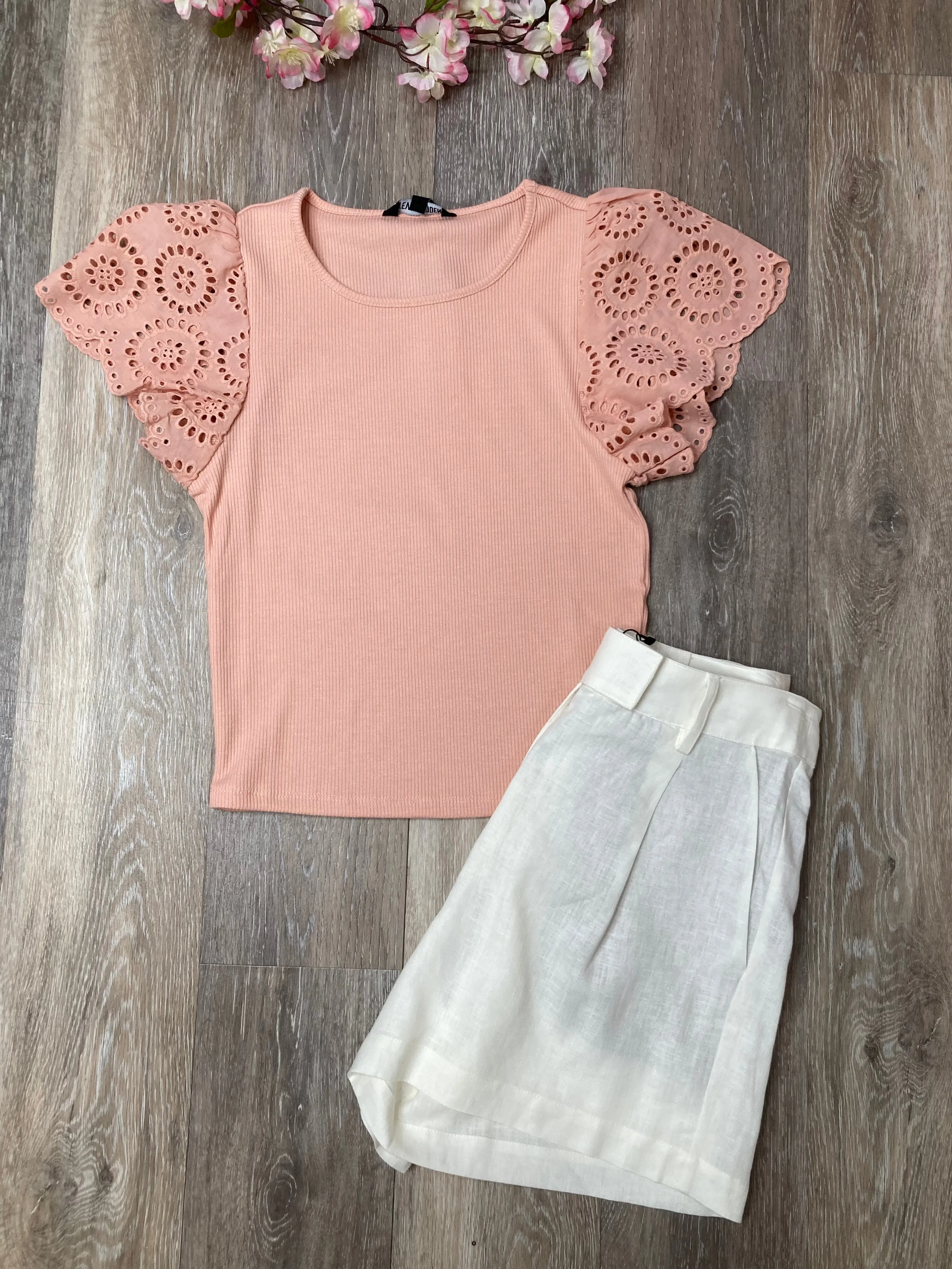 STE Olina Eyelet Sleeve Top in Blush