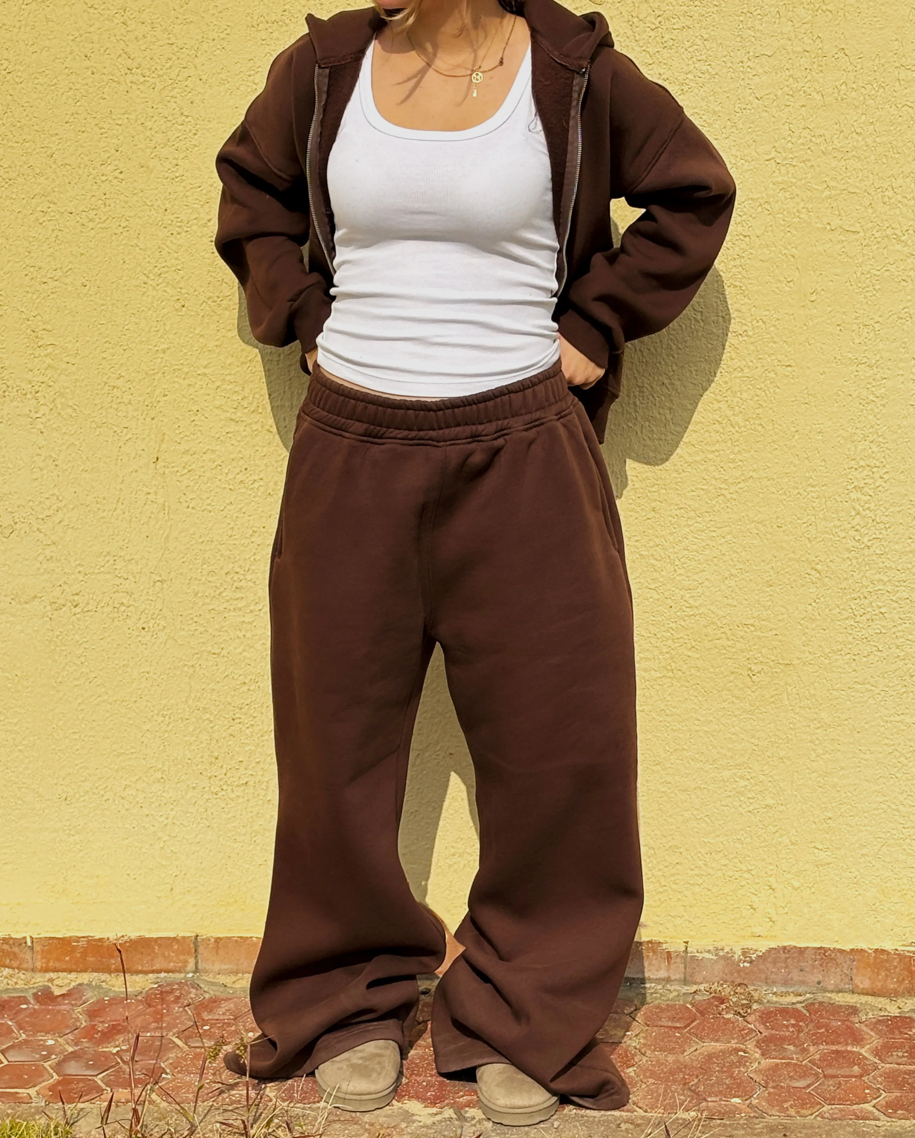 Zip-up hoodie & sweatpants set